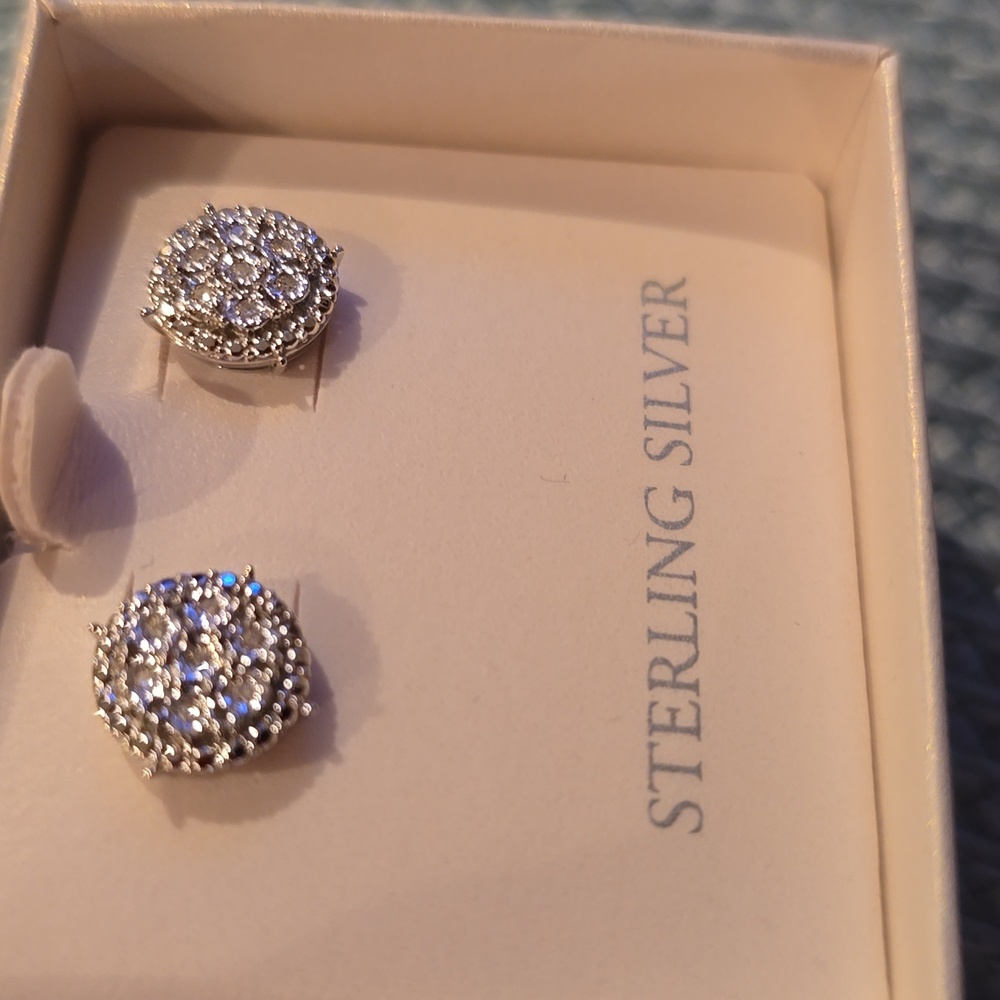 BELK STERLING SILVER WOMEN'S DIAMOND STUD POST EARRINGS - Picture 5 of 8